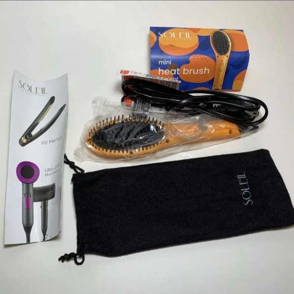 Soleil Other - Soleil Hair Mini Heat Brush Tool    *NWT*
